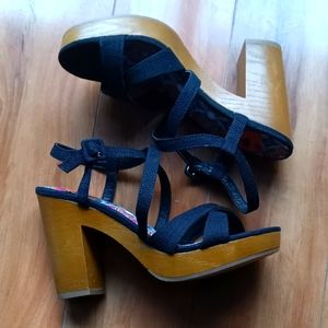 Rocketdog SZ 7.5 Heels